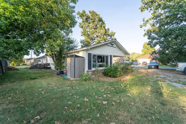 2107 S 18th AVE, Ozark, MO 65721