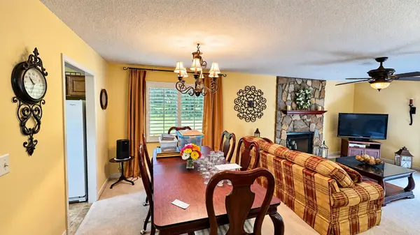 331 Skylark CIR, Greer, SC 29650