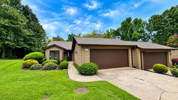 331 Skylark CIR, Greer, SC 29650