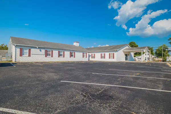 806 Oakdale St, Manchester, TN 37355