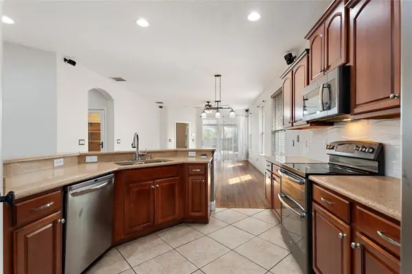 15031 HUNTCLIFF PARK WAY, Orlando, FL 32824