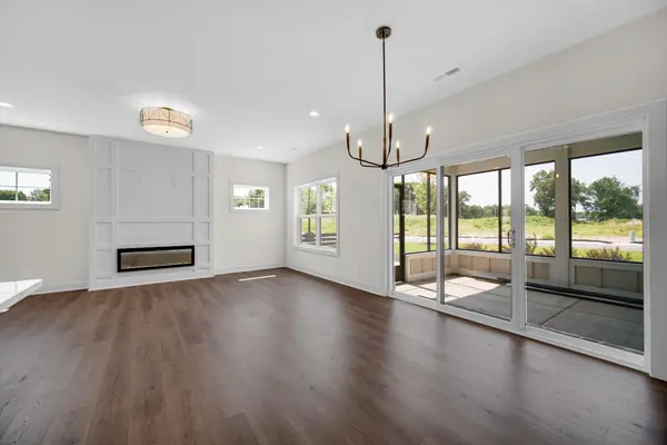 15 Moorebrooke Road, Michigan City, IN 46360