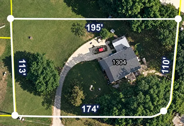 1304 Breeze Ln, Clarksville, TN 37040