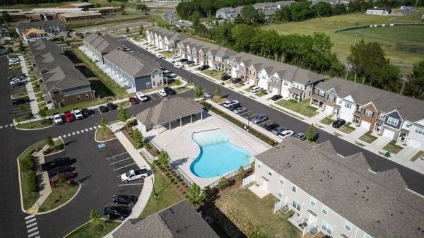 464 Augustine Dr, Lebanon, TN 37087