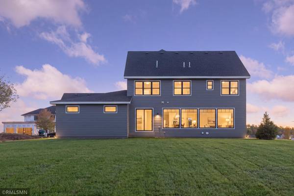 5803 S Century RDG S, Woodbury, MN 55129