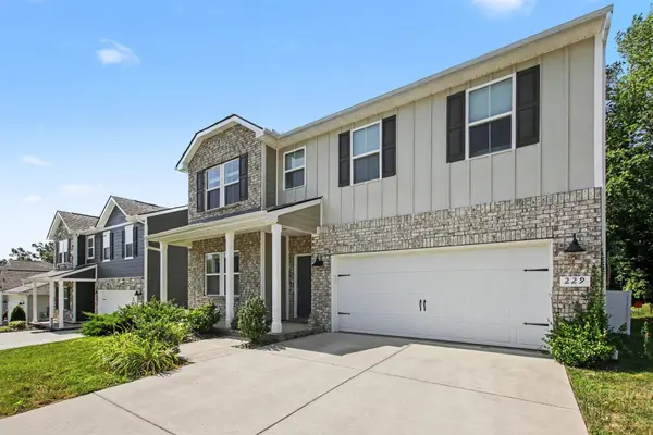 229 Brook Ave, White House, TN 37188