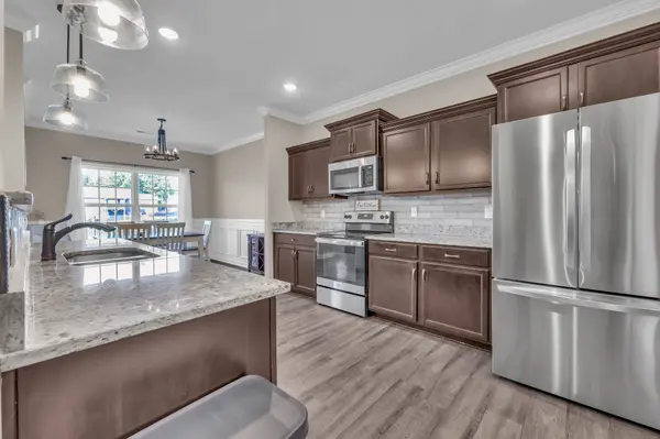 510 Shutes Folley Ln, Clarksville, TN 37042