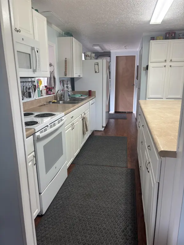 401 Rabbit Moffitt RD, Chesnee, SC 29323