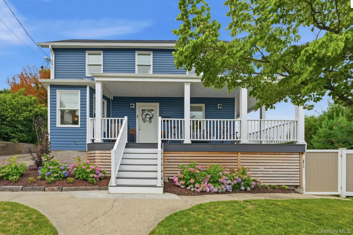 58 Summit ST, Oyster Bay, NY 11771