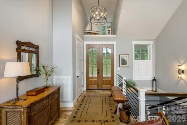 110 Quail Mountain LN, Waynesville, NC 28786