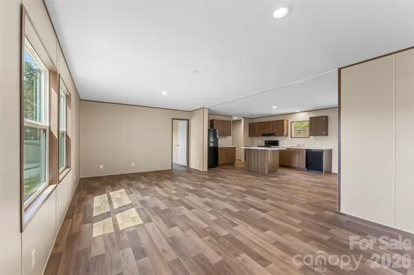 162 Ada WAY, Hendersonville, NC 28791