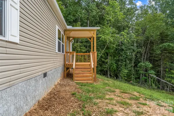 162 Ada WAY, Hendersonville, NC 28791