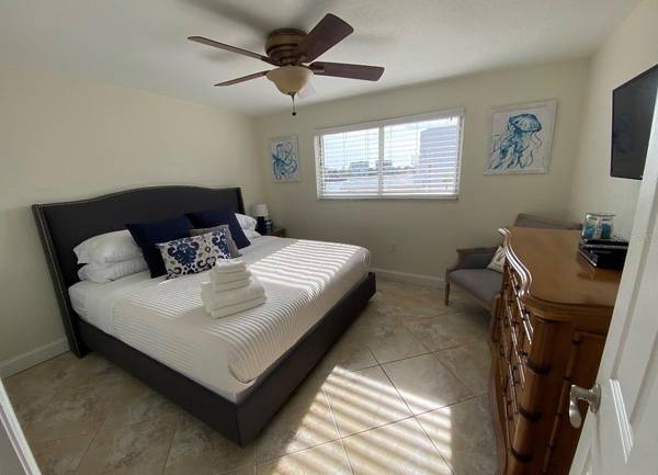 10265 GULF BLVD #B314, Treasure Island, FL, 33706 photo 7