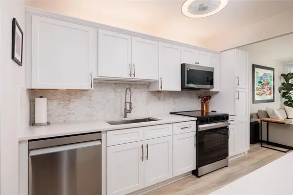 4895 BAY ST NE #108, St Petersburg, FL 33703