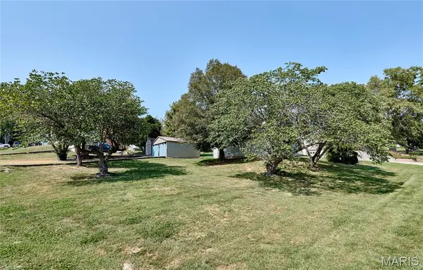 1503 Riverview DR, Elsberry, MO 63343