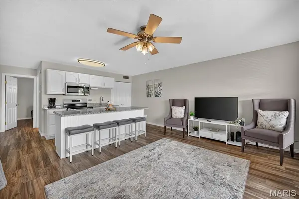 237 Southwood Shores DR #2B, Lake Ozark, MO 65049