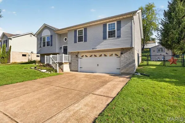 2045 Rosedale CT, Arnold, MO 63010