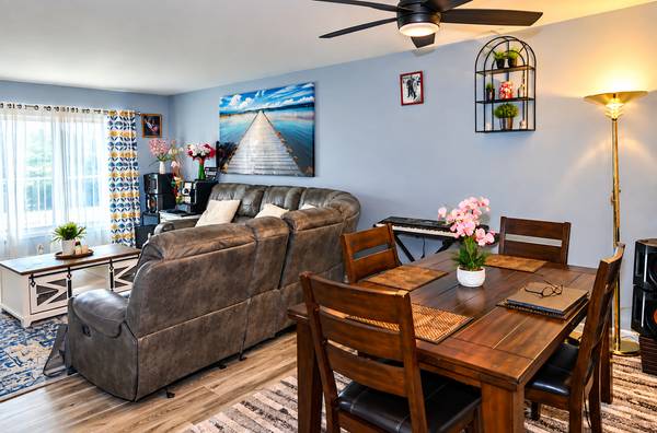 10048 S Pulaski RD #2C, Oak Lawn, IL 60453
