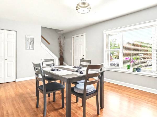 153 Sunset LN, Bolingbrook, IL 60440