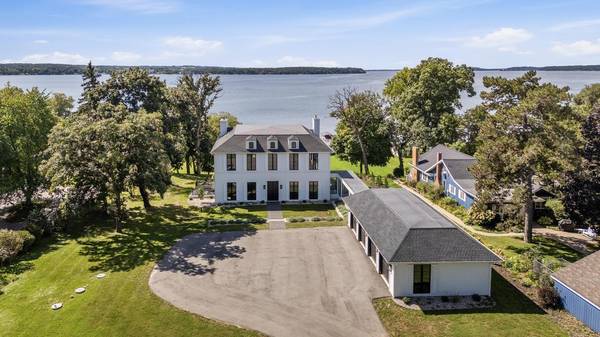 N5673 County Road A, Brooklyn, WI 54941