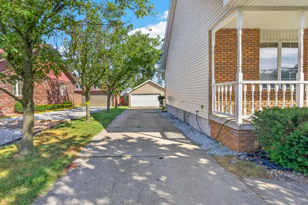 1627 Ridge RD, Munster, IN 46321
