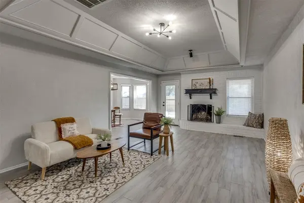 704 Gregg CT, Yukon, OK 73099