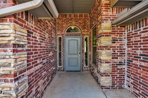 10920 SW 36th ST, Yukon, OK 73099