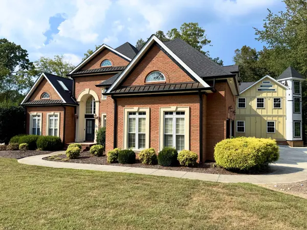106 Somerset Ln, Tullahoma, TN 37388