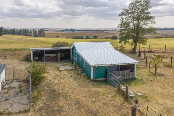 15110 E Stoughton Rd, Valleyford, WA 99036