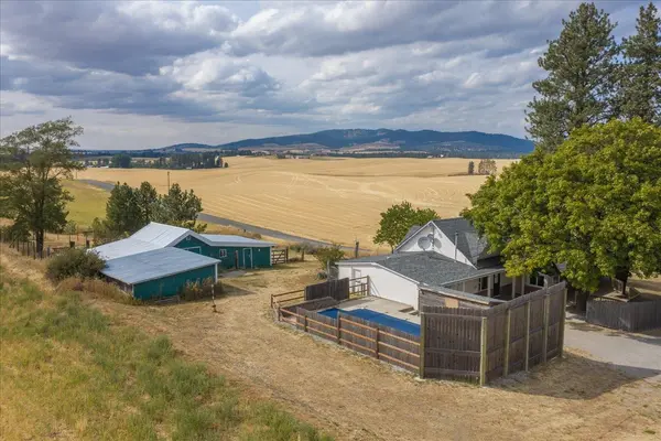 15110 E Stoughton Rd, Valleyford, WA 99036