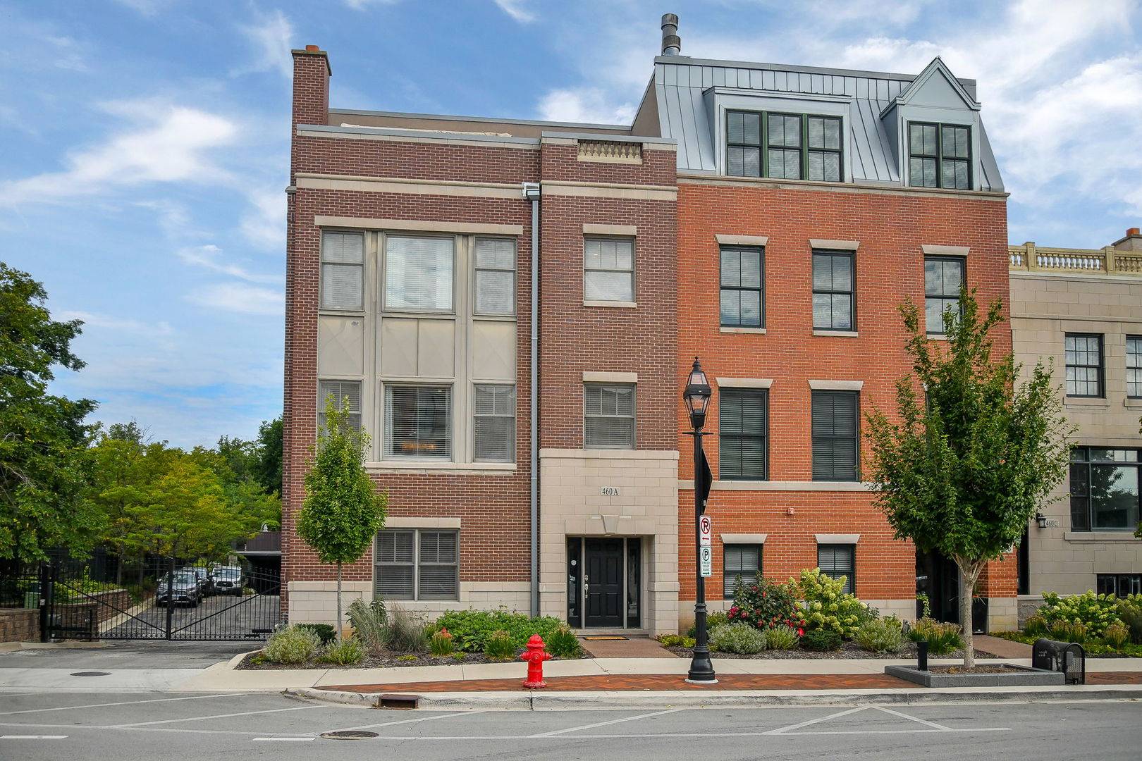 460 Pennsylvania AVE #A, Glen Ellyn, IL 60137