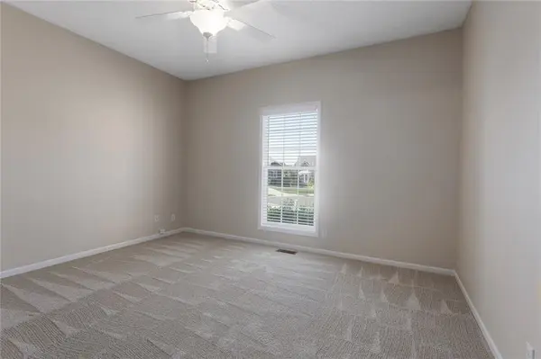 8654 N Britt AVE, Kansas City, MO 64154