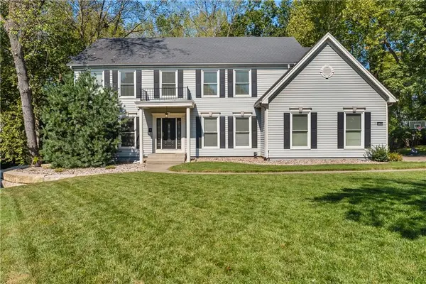 504 NW 47th ST, Gladstone, MO 64116