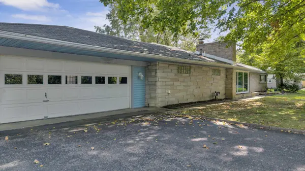 2813 Wayside DR, Evansville, IN 47711