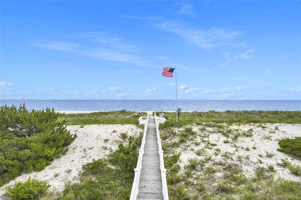 697 Dune RD, Westhampton Dunes, NY 11978