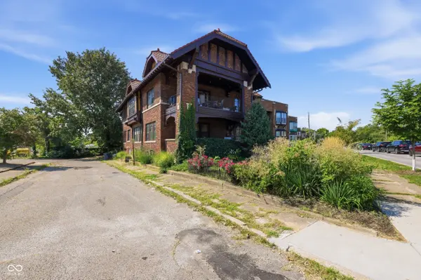 37 W Fall Creek Parkway South DR, Indianapolis, IN 46208