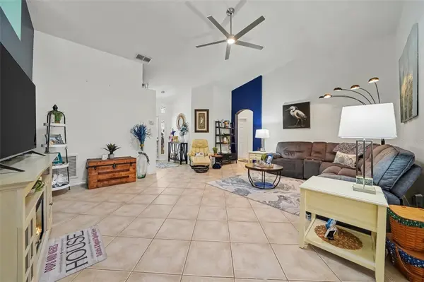 4617 MANOR VIEW DR, Leesburg, FL 34748