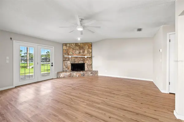 107 DEER LAKE CIR, Ormond Beach, FL 32174