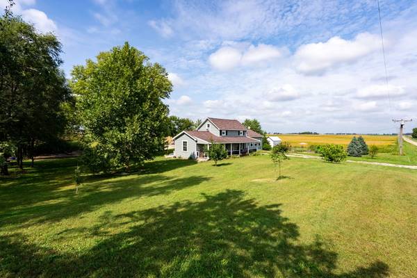 28759 E 2400th ST, Prophetstown, IL 61277