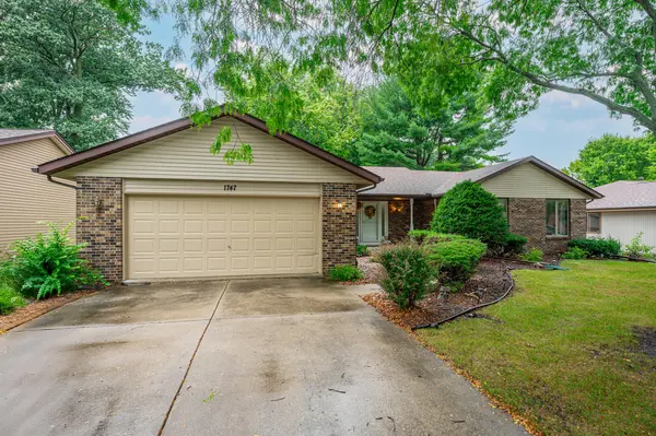 1747 Arnold AVE, Rockford, IL 61108