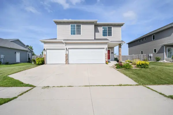 5013 44th ST S, Fargo, ND 58104