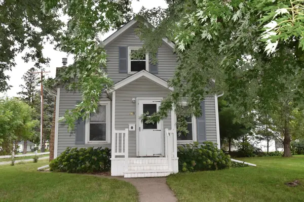 209 6th AVE, Sibley, IA 51249
