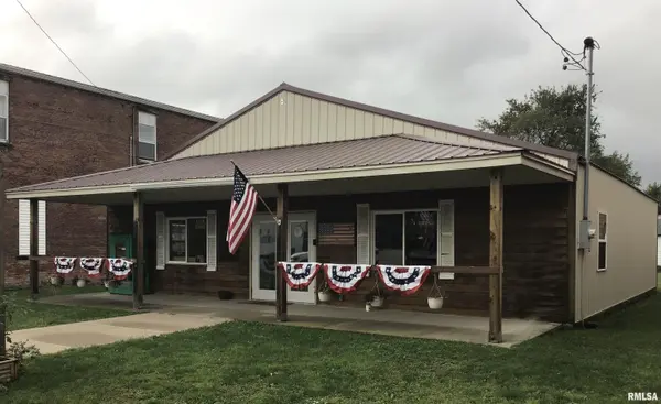 275 N DIVISION ST, Woodhull, IL 61490