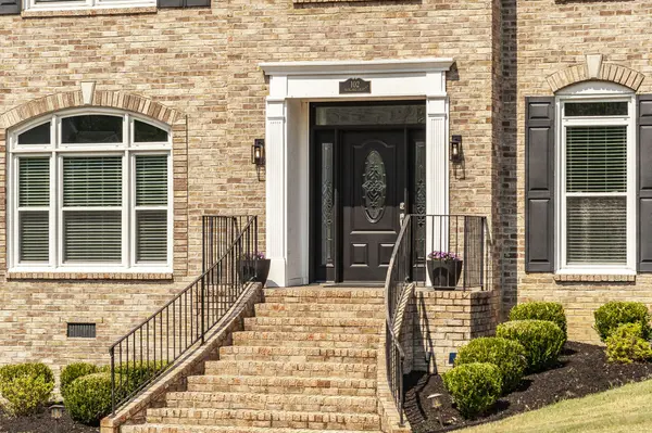 102 Fairlake Ct, Hendersonville, TN 37075