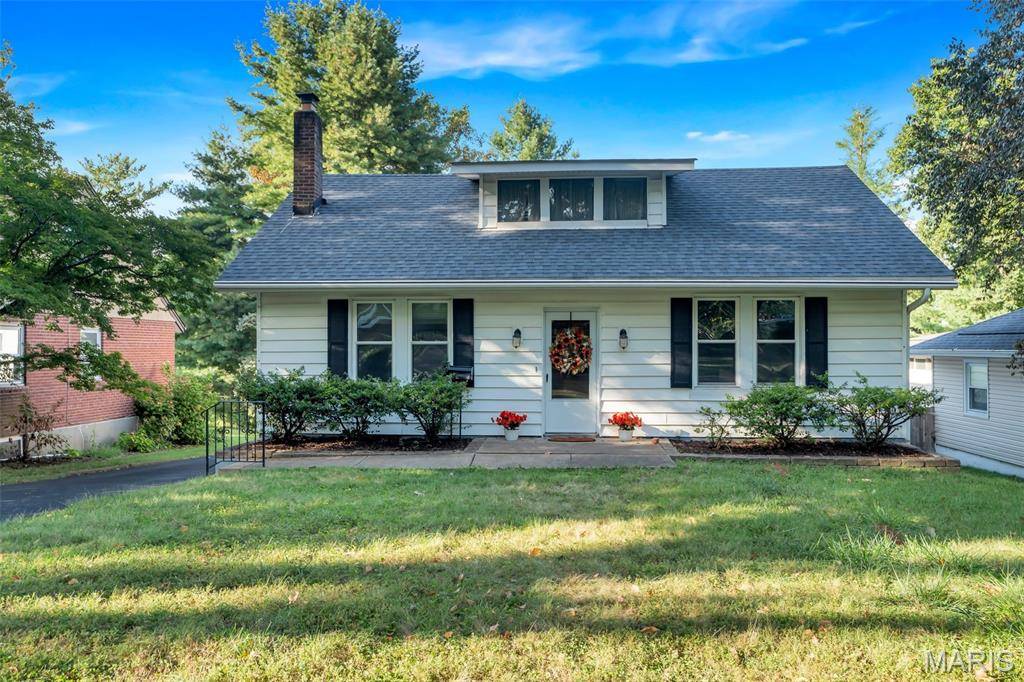 711 Fieldston TER, Webster Groves, MO 63119