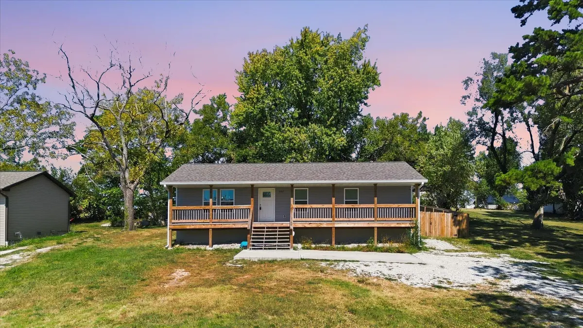 307 S Nettleton AVE, Mansfield, MO 65704