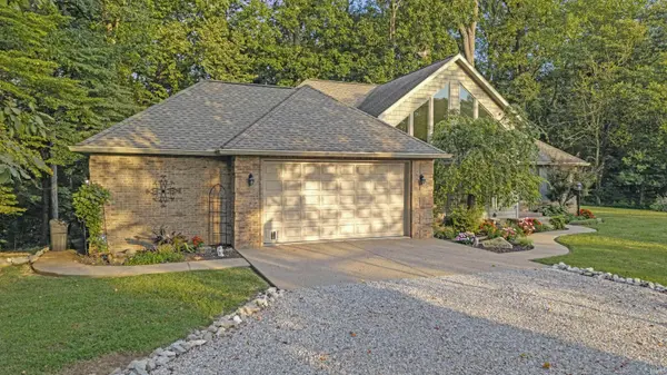 7200 Holly DR, Evansville, IN 47712-6710