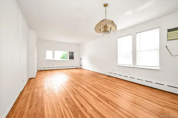 5327 70th ST, Maspeth, NY 11378