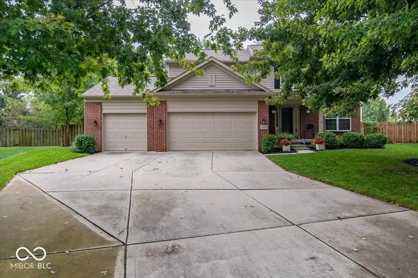 11979 Sellerton DR, Fishers, IN 46037