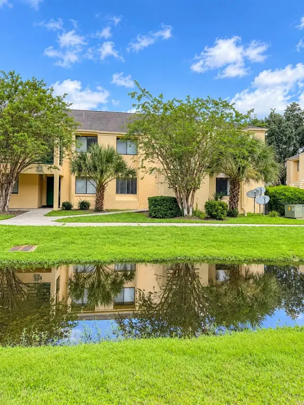 4370 S LAKE ORLANDO Pkwy #2-8, Orlando, FL 32808